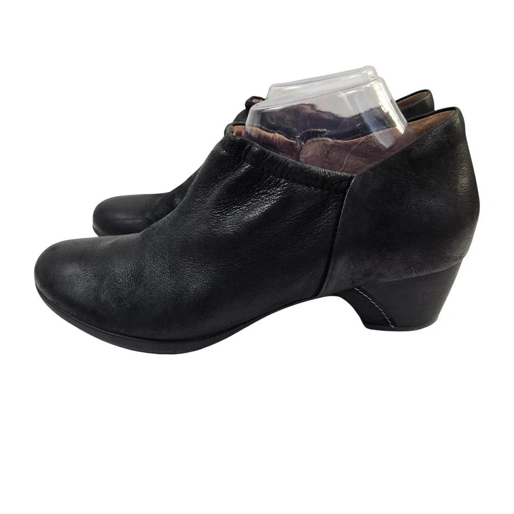 Dansko preowned look